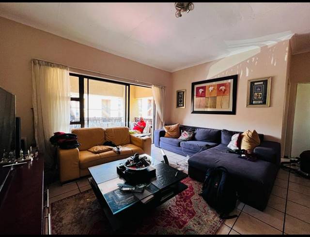 2 BEDROOM APARTMENT FOR SALE IN LONEHILL